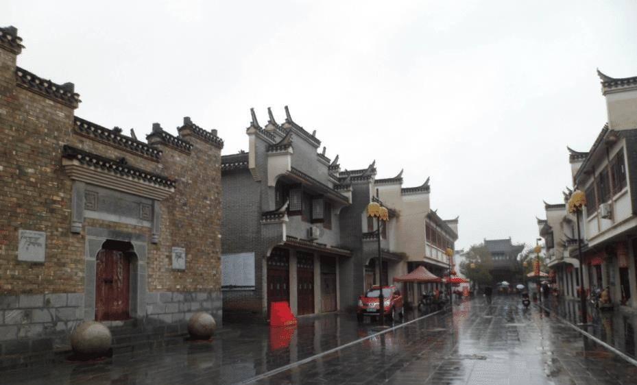秀洲多部门联合整治 违规工程运输车