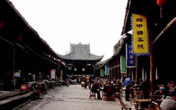 天苍苍、地茫茫，黑白两道通吃羊